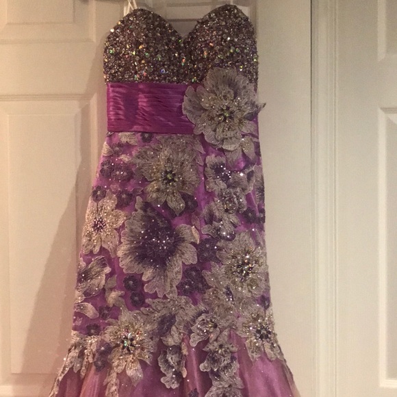 Dresses & Skirts - Elegant Strapless Purple Floral Dress